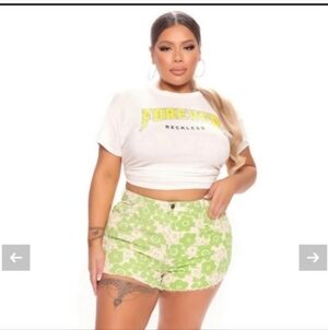 Nwot Fashion nova floral denim shorts 18